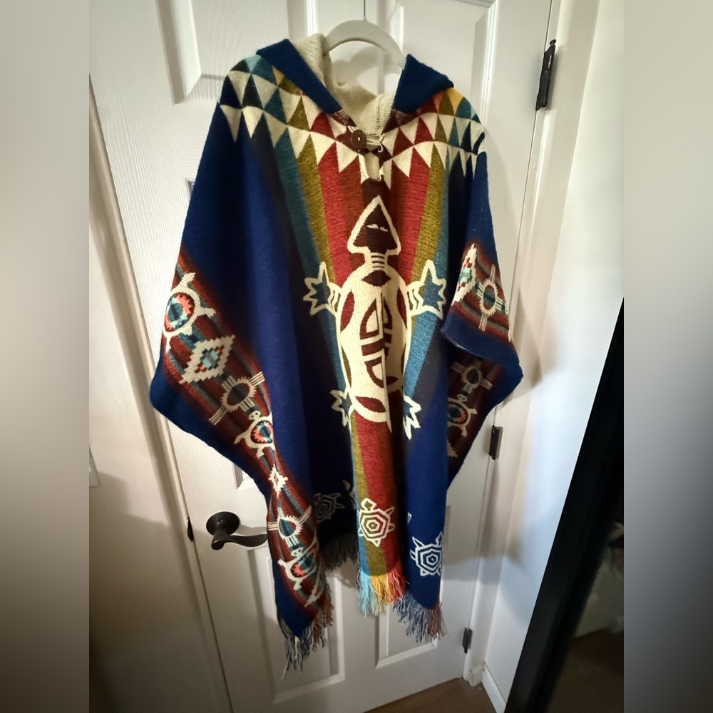 Southwestern Turtle Pattern Hooded Poncho in Navy, Red, Gold
